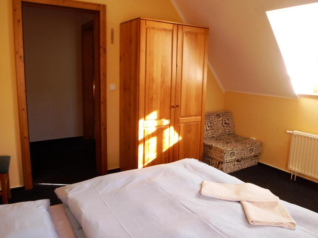 Penzion U Studeneho Potoka Nove Hute Quarto foto